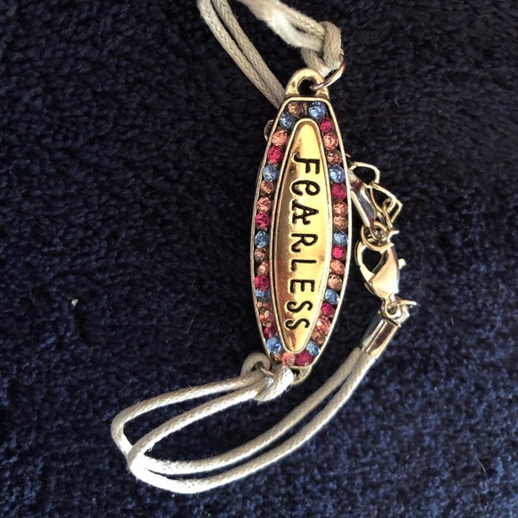 Bracelets - Picture 2 of 7